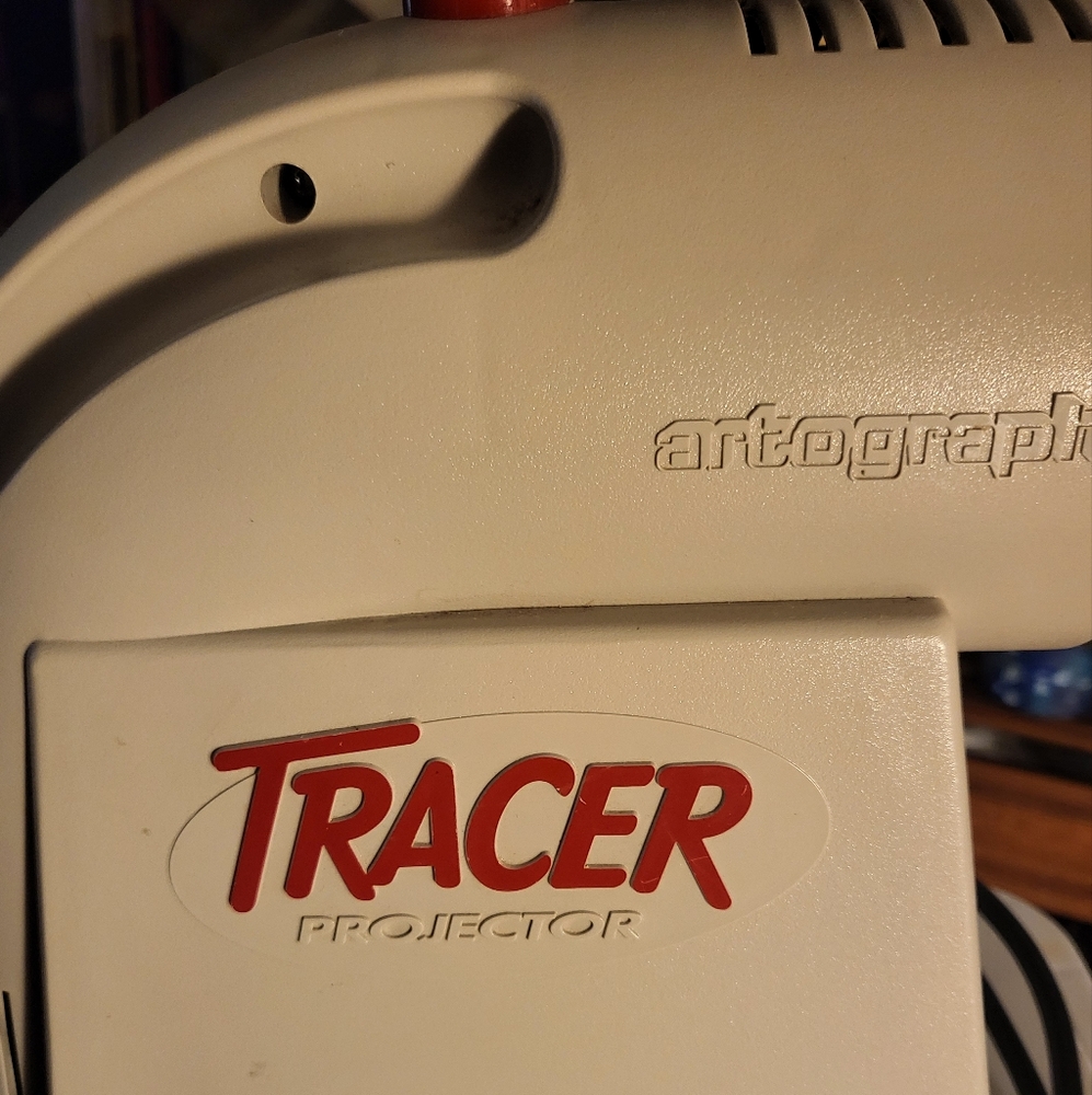 NWOT Tracer Projector by Artograph